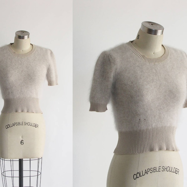 maglione di lana d'agnello di raccolto dell'annata fuzzy angora / lambswool grigio pastello pelliccia lanuginosa top corto / 50s 1950s stile pinup maglione