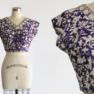 RARE vintage 1800s antique chinese embroidered silk bodice / 1900s royal purple white chinoiserie blouse / qing dynasty asian textile art
