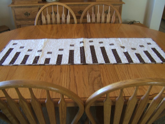 Quilted Table Runner, Brown & Cream, Kitchen Decor