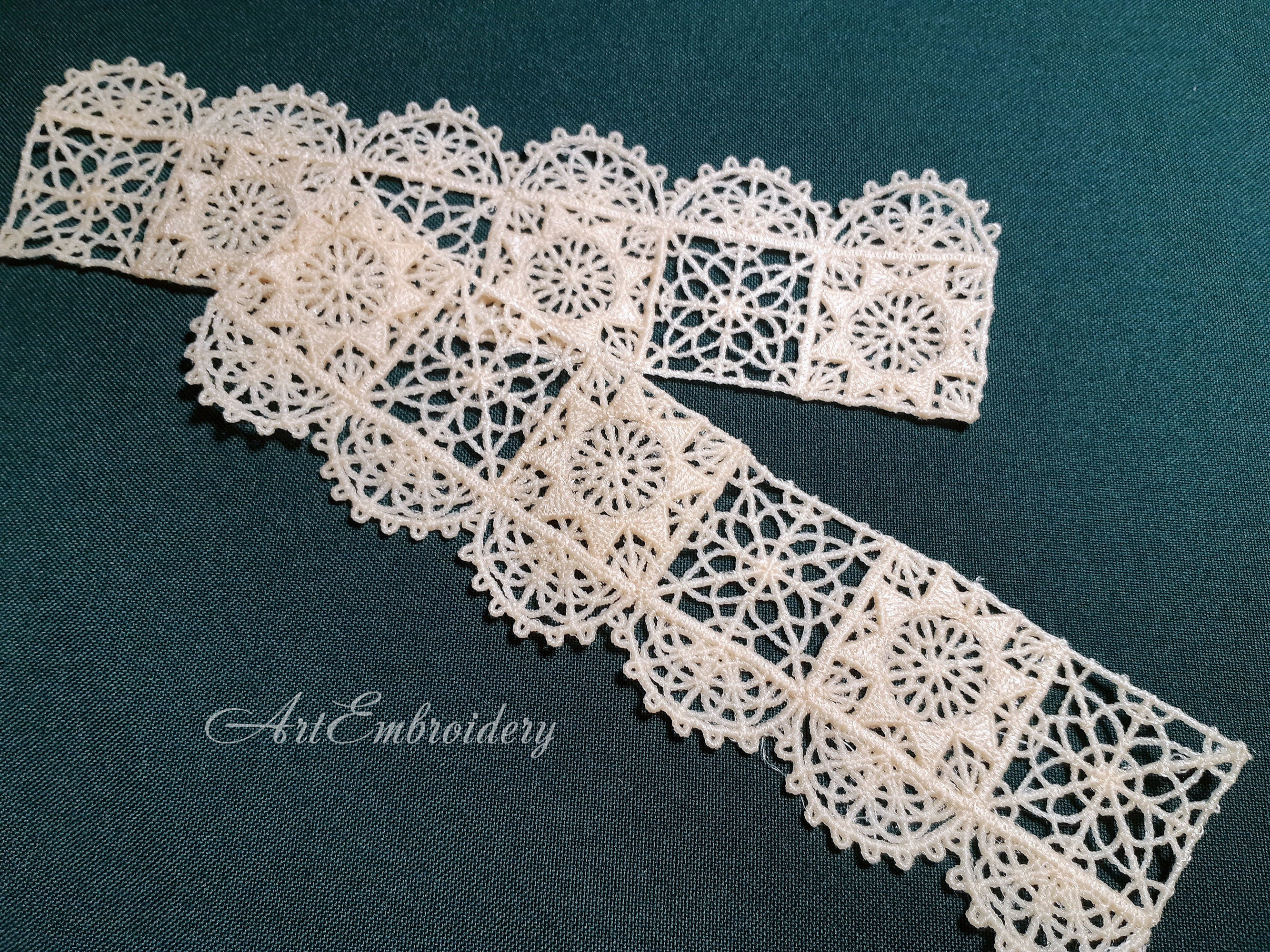 Reticella, Italian Collar Lace 17 Century - Machine Embroidery 
