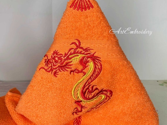 中国のお土産 刺繍入り オレンジ色 布地　高級シルク100％ 赤い龍の刺繍デザイン：中国文化（デジタルダウンロード） - Etsy 日本