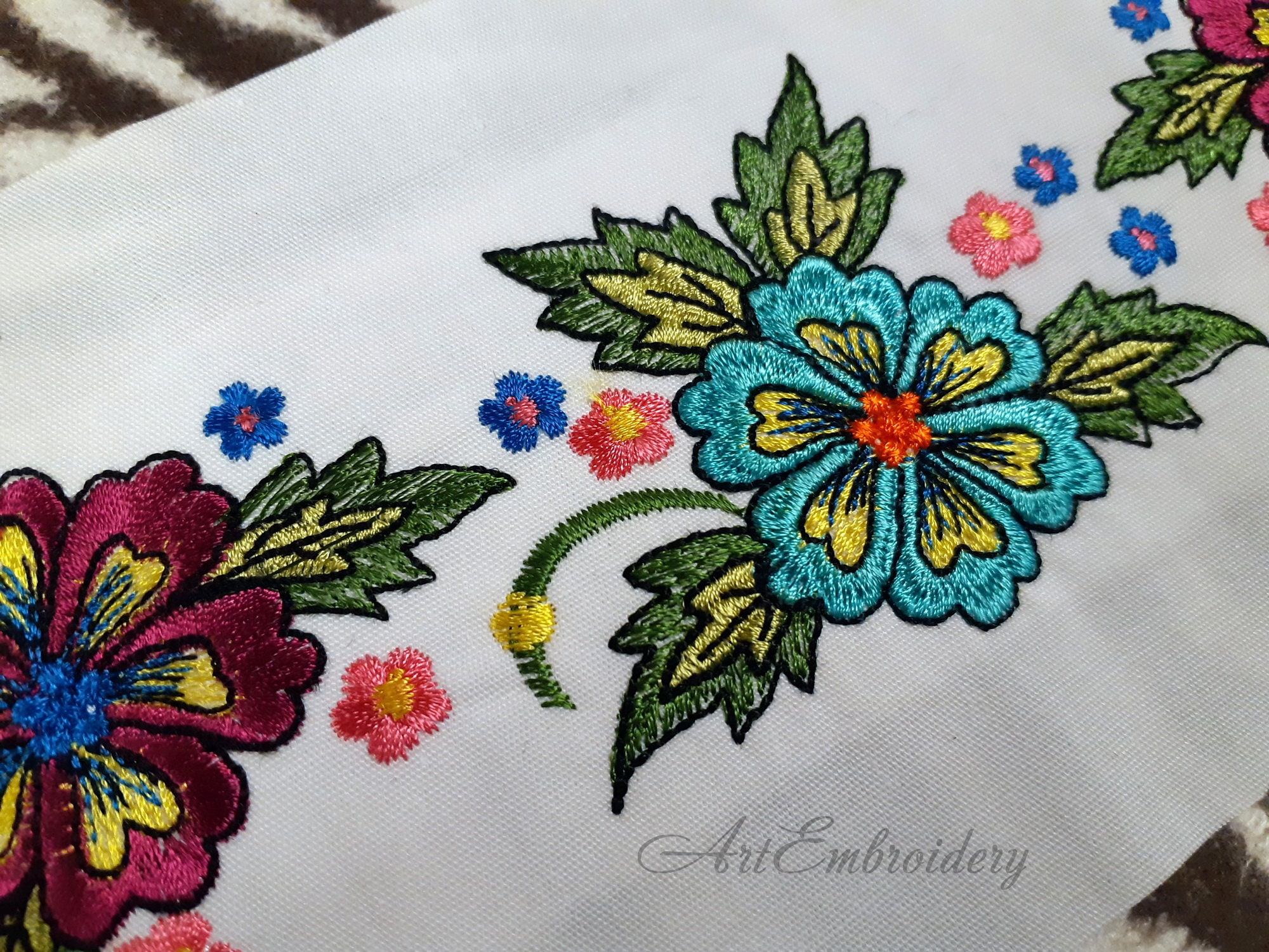 美品✨AMERI MEDI VINTAGE FLOWER EMBROIDERY Ameri（アメリ）の「MEDI VINTAGE FLOWER EMBROIDERY SHIRT