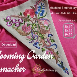Blooming Garden Stomacher – Maschinenstickerei historisches 18th Century Design zusammengestellt für Stickrahmen 23x36cm geteilt für Stickrahmen 21x30cm und 15x26cm