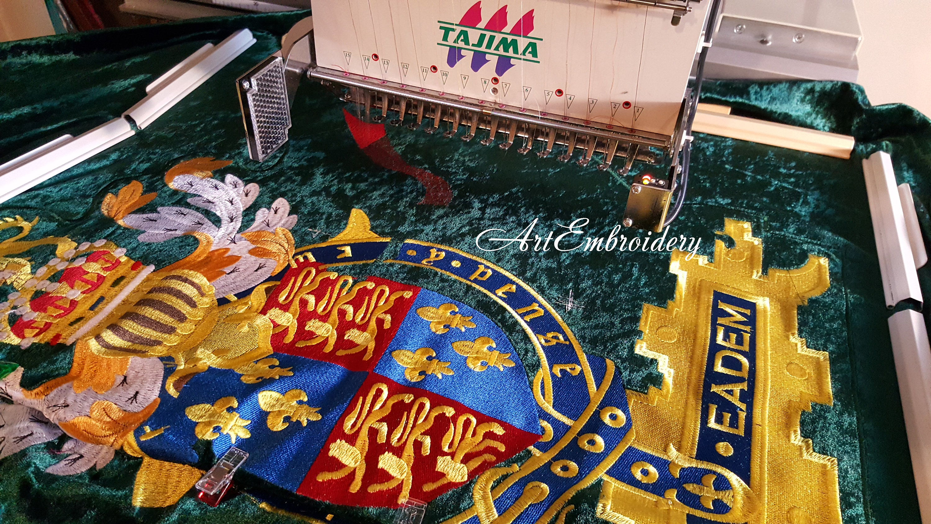 Coat of Arms Queen Elizabeth I official coat of arms of the | Etsy