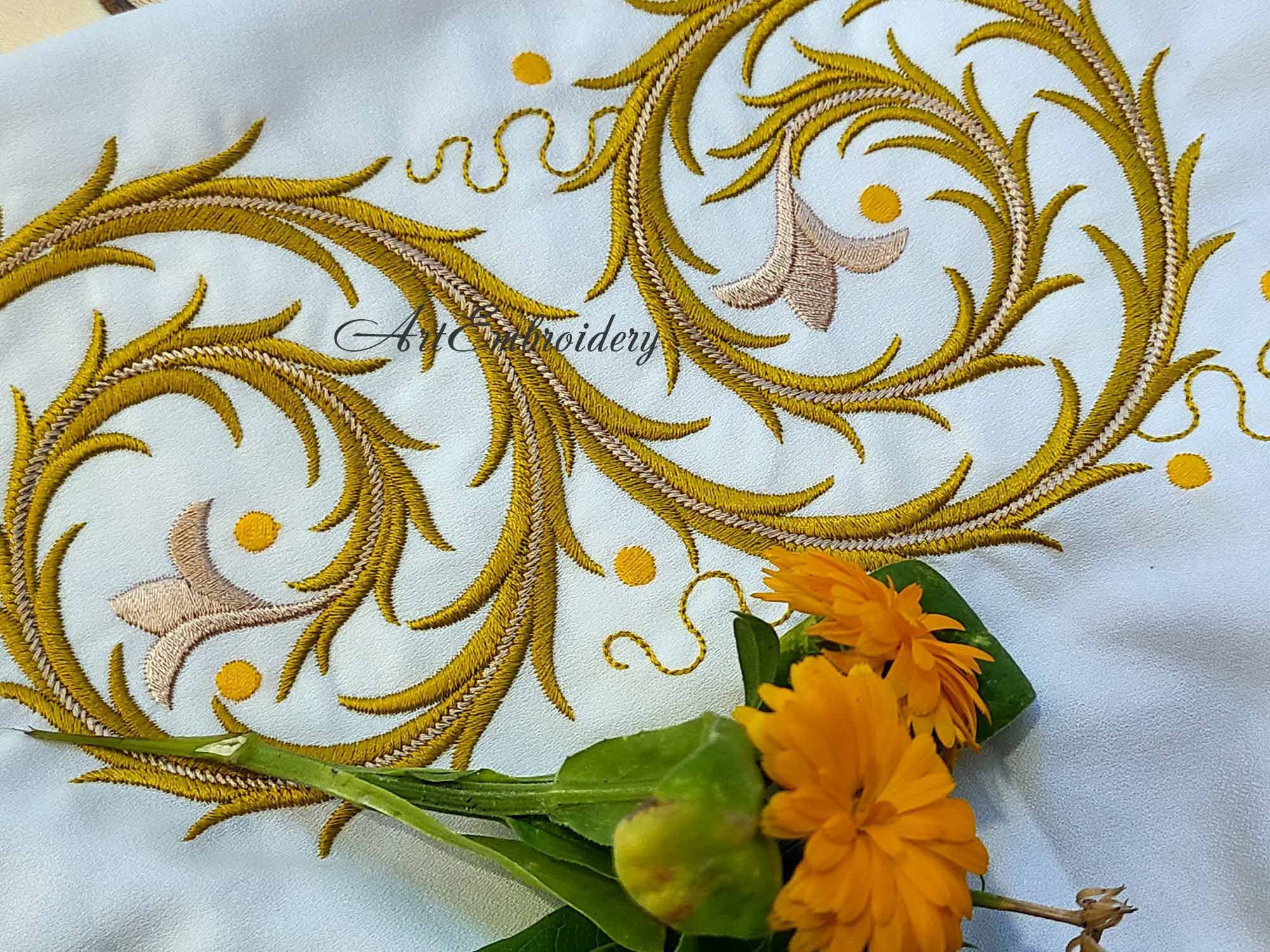 Aachen Lilies Scroll: Machine Embroidery Border Design (6x10