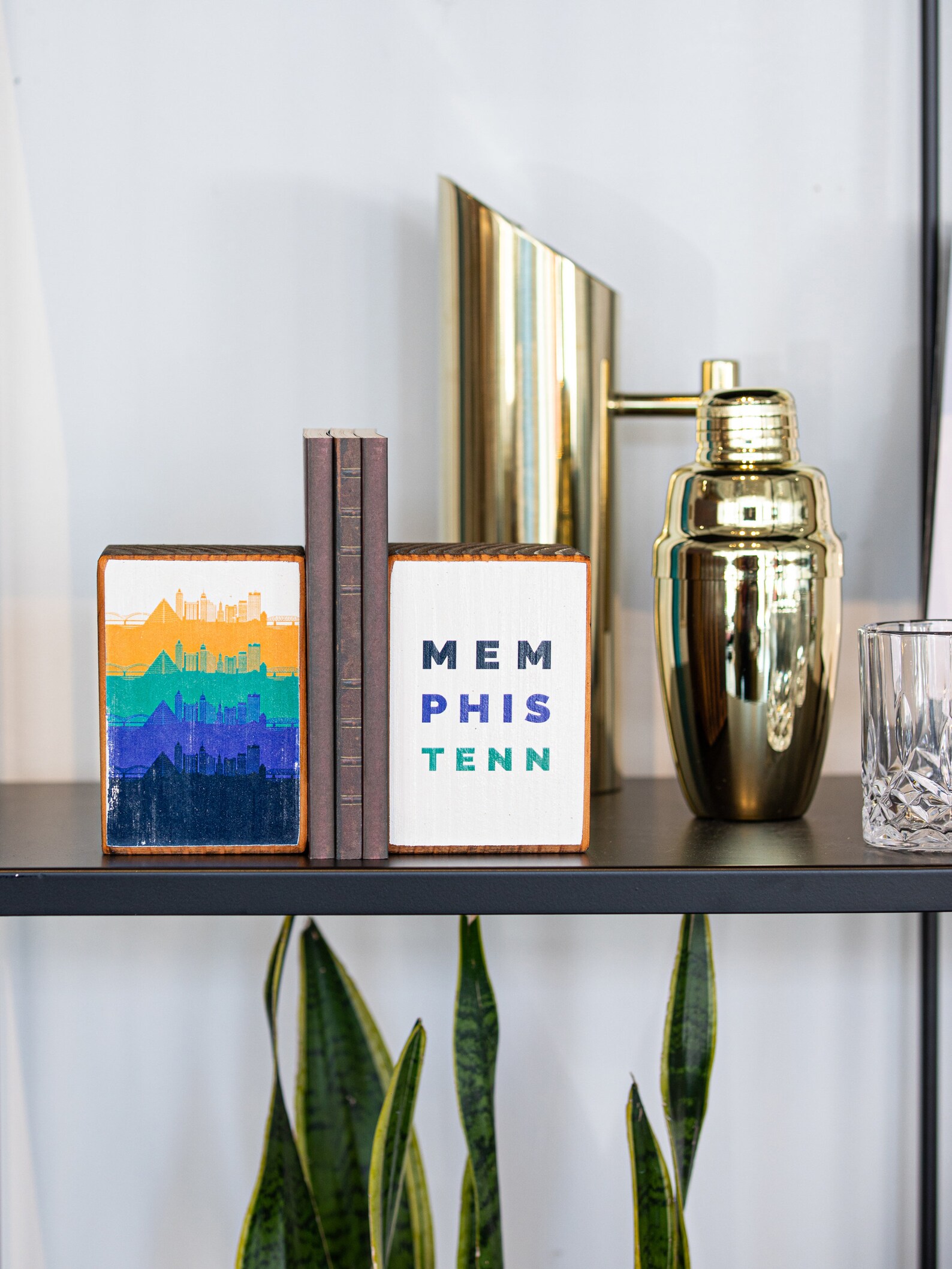 Wood Bookends With Memphis Tennessee Retro Skyline Etsy