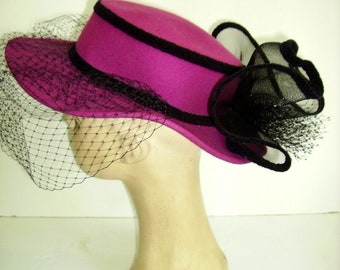 Fabulous Vintage Classy Wide Brim Ladies Hat with Net Veil/Magenta Felt Ladies Vintage Hat/Very Classy Ladies Hat