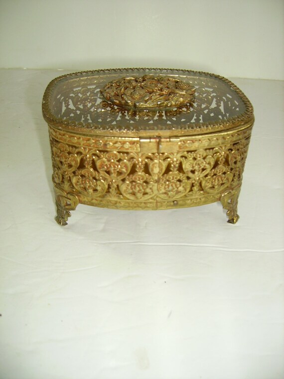 Vintage Gold Filigree and Glass Jewelry Casket/Mi… - image 3