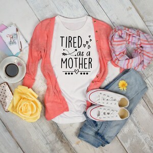 Cansado como uma mãe PNG e SVG, Dia das Mães SVG, Design de camisa engraçada para mãe, Presente para o dia das mães, Mãe png, Mãe svg, Design de caneca de café para mãe png