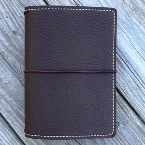 Pocket/Field Notes Pebbled Brown Travelers Notebook with Veg Tan Lining