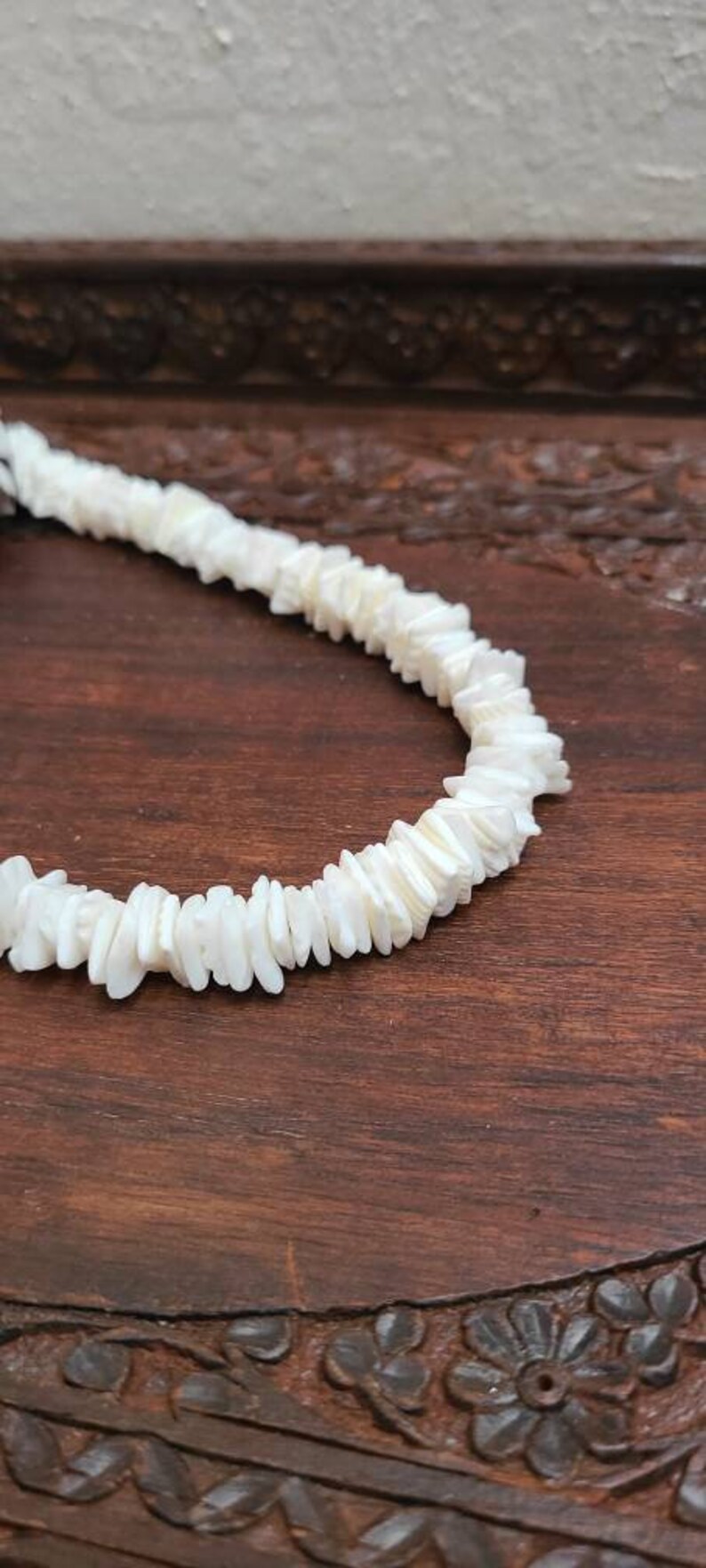 Puka Shell Necklace.Unisex Hawaiian Necklace.Beach Necklace Natural Puka Shell Necklace