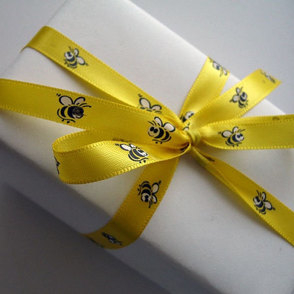 Bees Bumble Bees Printed Ribbon 3/8" Width x 3-Yard Lots - Black & White Bumblebees on Yellow Ribbon