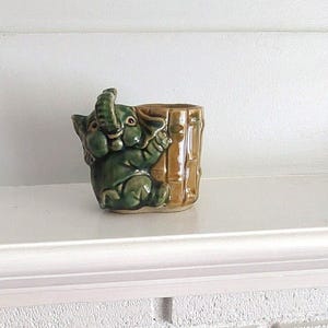 Vintage Pottery Bamboo Planter, Elephant, MP 146