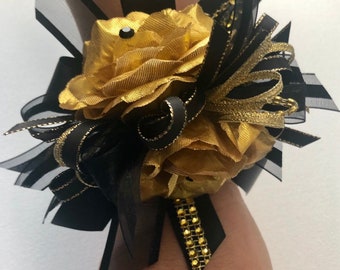 Gold and Black Wrist corsage/ Black and gold corsage/ Prom corsage/wrist corsage/wrist corsage and boutonniere