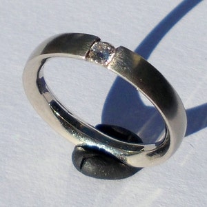 Diamond Engagement Ring 0,10 ct White gold 14kt Handmade Engagement Ring Wedding Band Twig Ring Brides Ring Wedding Halo Band Diamond Band