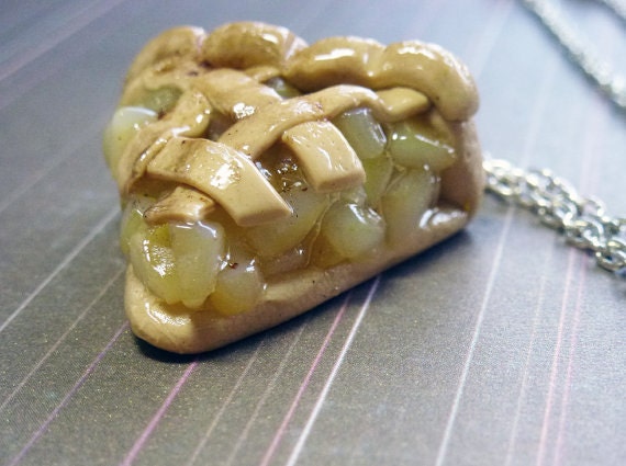 Apple Pie Scented Necklace