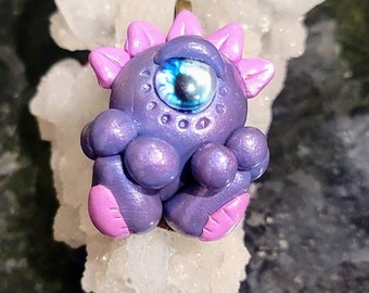 Mini Monster Pendant - Tootsie
