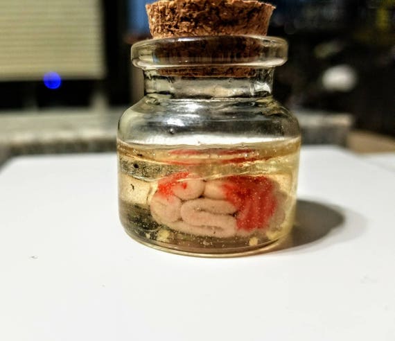 Gory Brain in a Jar - Glows in the Dark