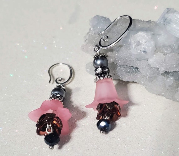 Peaceful Pink Cocoa Flowers - lucite earrings