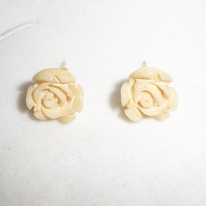 Vintage 14k Gold Carved Roses Stud Earrings Fine Estate Jewelry