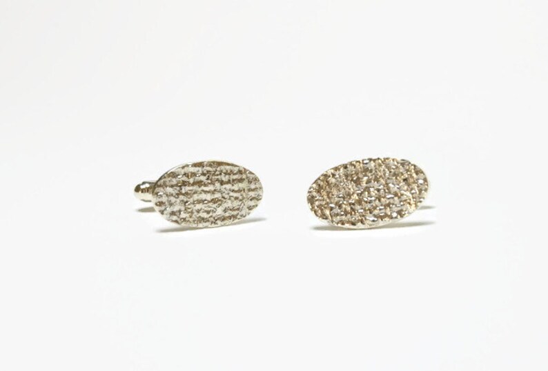 groomsmen gift burlap organic cuff links men/'s cufflinks rustic wedding cuff links gift for him textured cufflinks silver cufflinks