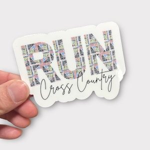 COUREZ autocollant ou aimant de cross-country de Zazzle.be Liste d&#39;envies Vous avez des idées ? Sticker running pour bouteille d&#39;eau |  Aimant de course XC | Cadeau pour le coureur | Entraîneur de ski de fond
