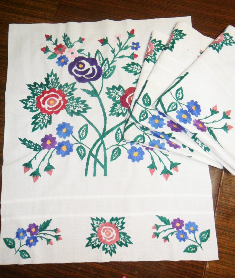 4 Vintage Embroidered pieces Scrap Fabric Quilts Scrap Fabric Patchwork Crafts Supplies Remnant Fabric Sewing Supplies Large Piece