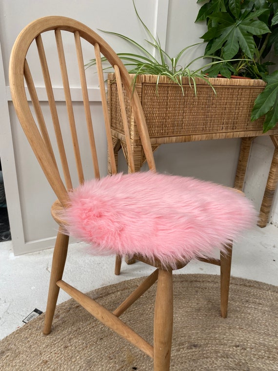 Pink fluffy seat sale