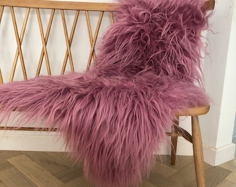 Beautiful Deep pink Icelandic Sheepskin Throw, dark pink purple rug,chair cover, bedroom throw, luxury eco certified wool rug, home deco