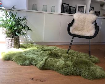 Large genuine sheepskin rug, green sheepskin, gren fur rug, bed throw, caroet, fur, sheeoskin, interiors decor, home accessories , green rug