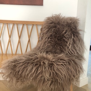 Selten ! Taupe Islandschaffell Teppich, hellbeige, Luxusdecke, natürliche Öko-Wolle, Wohnkultur, Stuhlbezug, Schlafzimmer, neutrales Interieur