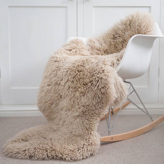 XXL Curly Sheepskin Rug, Biscuit Taupe Throw (70 X 200cm)