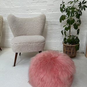 pink fluffy stool for dressing table Velvet Square Ottoman Foot Stool, Exquisite Small End Table, Soft Foot Stool,  Dressing Makeup Chair, Comfortable Seat for Living Room, Bedroom, Entrance,  Pink
