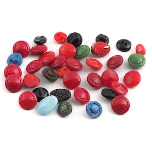 lot 38 pcs Czech 30&#39;s Deco vintage small glass buttons