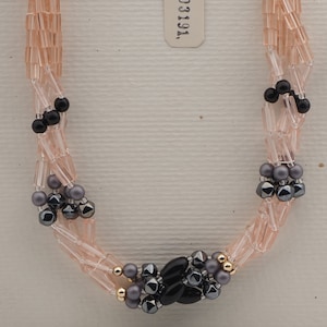 Vintage Tsjechische gedraaide 4 strengen 18" ketting roze heldere zwarte parelglaskralen