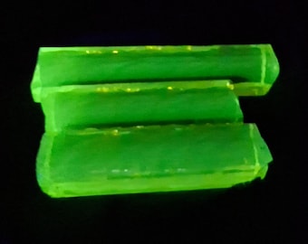 Uranium glass rod lampworking aquarium art installation SAMPLE LOT 3 PCS