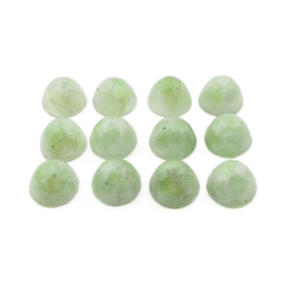 12 cabochons en verre bombé ronds en marbre satiné blanc vert pâle vintage tchèque 9mm