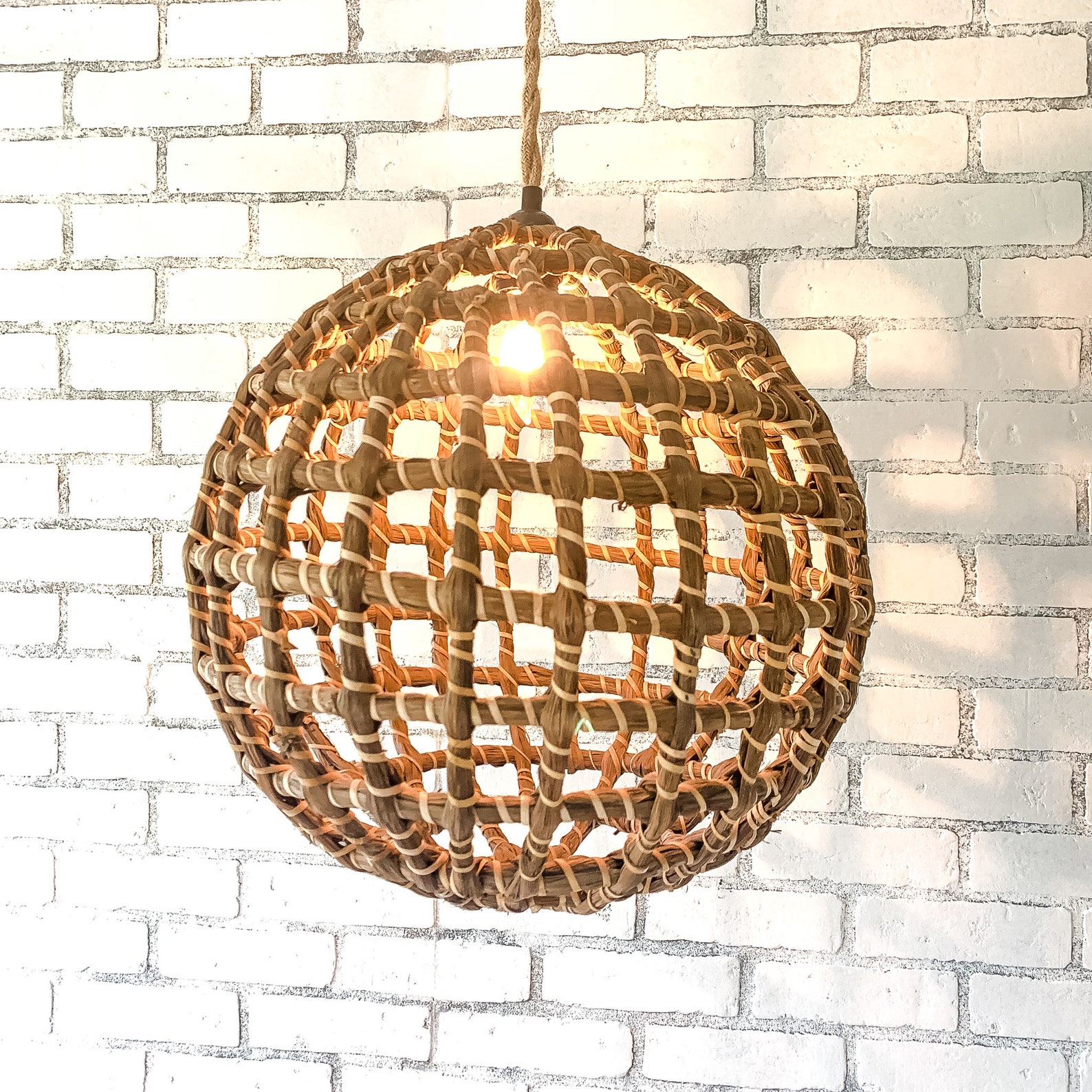 Orbe Light Orb Chandelier Iluminación de la granja Comedor | Etsy