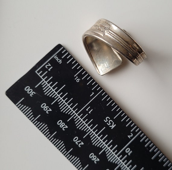 Vintage Ring Size 10 Rustic Metal V Spoon Ring La… - image 3