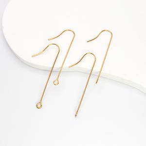 10/50 st framåtvända örhängeskrokar • 40 mm öronkrokar i 18K PVD-guld 316L rostfritt stål • Hypoallergena franska krokdetaljer med ögla framtill