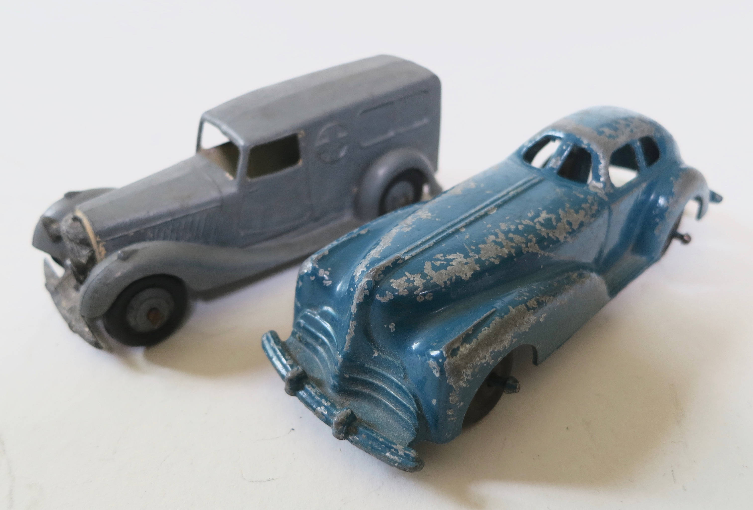 dinky toys ambulance