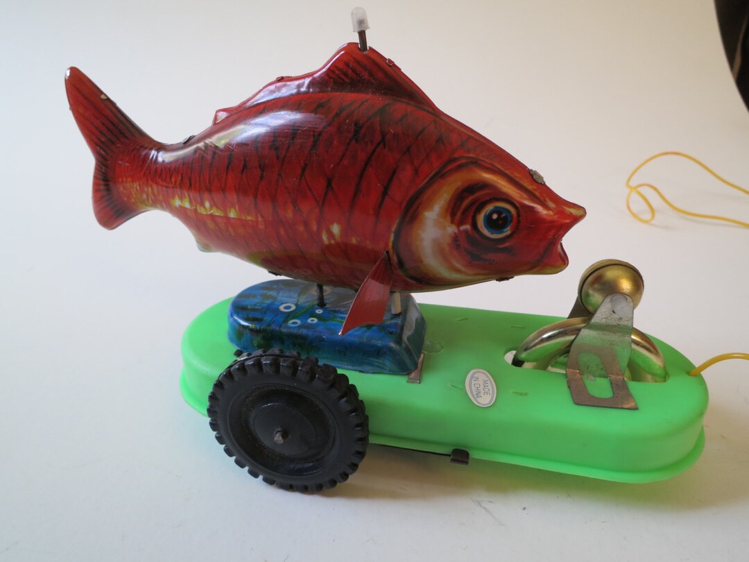 Vintage Tin Litho Fish Pull Toy - Etsy