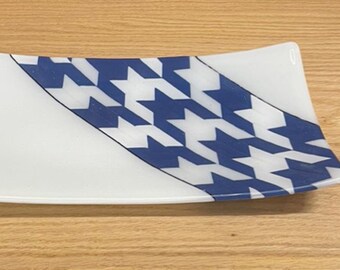 Houndstooth Band (Indigo & White) Platter —14.75” x 7.25”