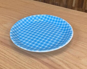 8” Gingham-inspired Plate