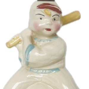 Vintage 1950&#39;s Baseball Player Table Lamp - works - no shade