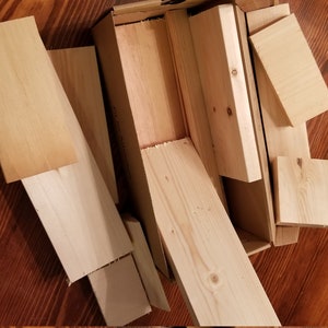 Pine wood pieces Shoebox full