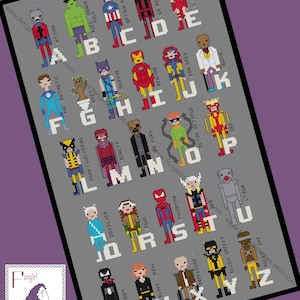 Può includere: Un grafico dell'alfabeto colorato con illustrazioni a pixel di personaggi Marvel. Ogni lettera è abbinata a un personaggio diverso, come Captain America, Hulk, Iron Man e Thor.