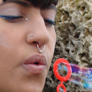 Dot nose stud, Silver nose stud, tribal nose stud, nose pin, nose screw, nostril stud, small nose stud, nose stud, minimalist nose studs