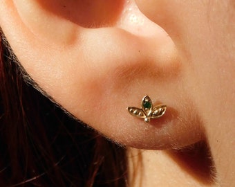 Tiny gold stud Earrings for girls, Tsavorite stud earrings, gold flower earrings, nose stud, dainty earrings, tiny earrings, helix, tragus