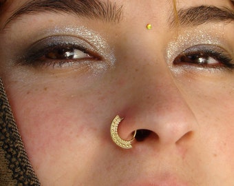 Gold nose ring, tribal nose ring, boho nose ring, Cartilage earring, tragus, Helix, Tribal piercing, Helix earring, daith, septum, rook